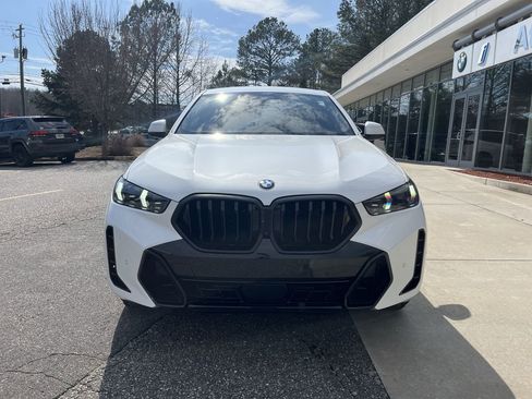 New 2026 BMW X6 xDrive40i image 3