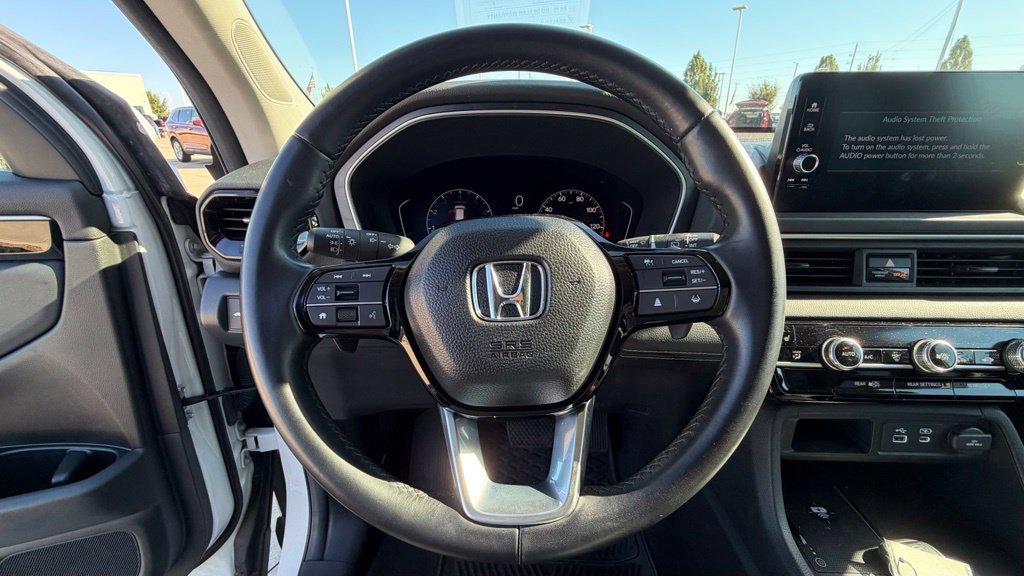 Certified 2025 Honda Pilot EX-L image 13