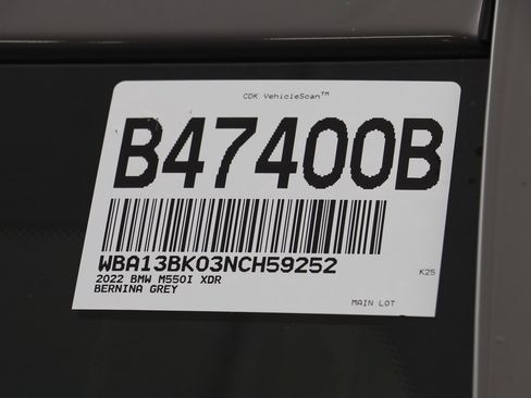 Used 2022 BMW M550i xDrive M550i xDrive w/ Premium Package image 27