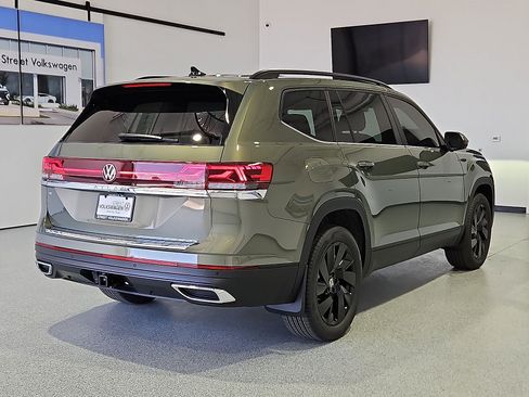 New 2026 Volkswagen Atlas SE FWD image 9