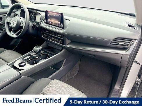 Used 2024 Nissan Rogue SV image 29