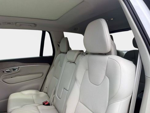Certified 2024 Volvo XC90 T8 Plus w/ Protection Package Premier AWD/4WD image 14