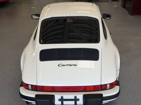 Used 1988 Porsche 911 Carrera RWD image 15
