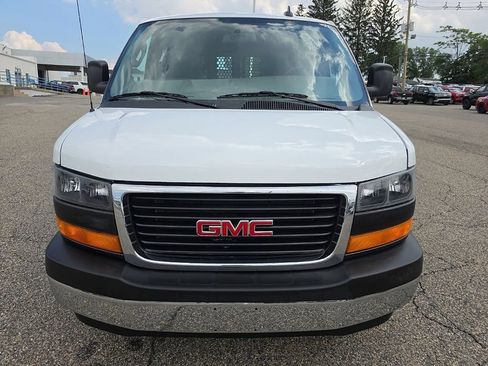 Used 2025 GMC Savana 2500 w/ Driver Convenience Package RWD image 8