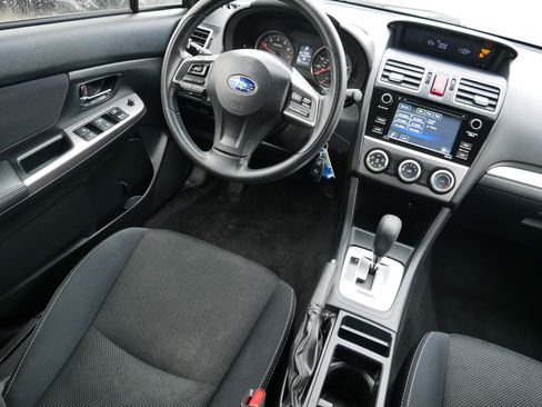 Used 2015 Subaru Crosstrek 2.0i Premium image 9