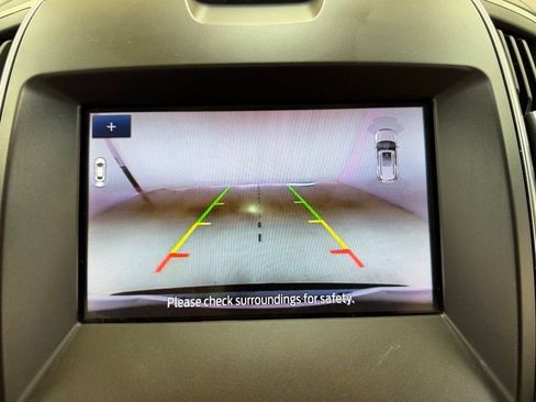 Used 2020 Ford Edge Titanium w/ Equipment Group 301A AWD/4WD image 25