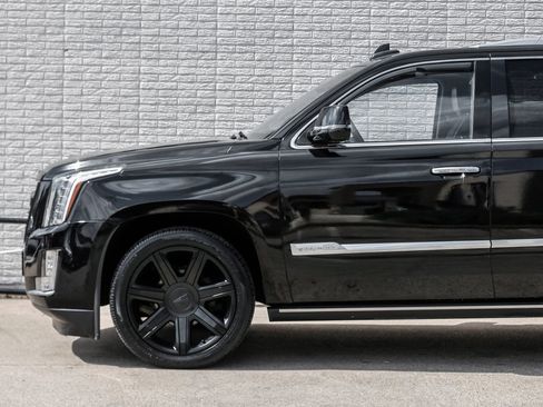 Used 2015 Cadillac Escalade ESV Premium AWD/4WD image 11