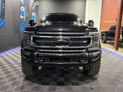 Used 2021 Ford F450 Platinum w/ Camper Package image 7