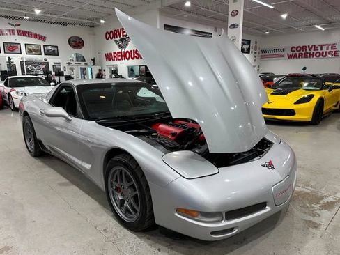 Used 2001 Chevrolet Corvette Z06 RWD image 16