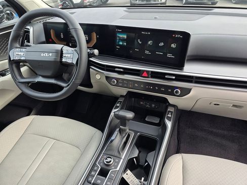 New 2026 Kia Sorento S AWD/4WD image 11