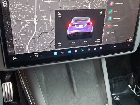 Used 2023 Tesla Model X AWD/4WD image 18