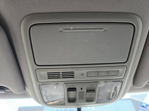 Used 2017 Honda Pilot EX-L image 9