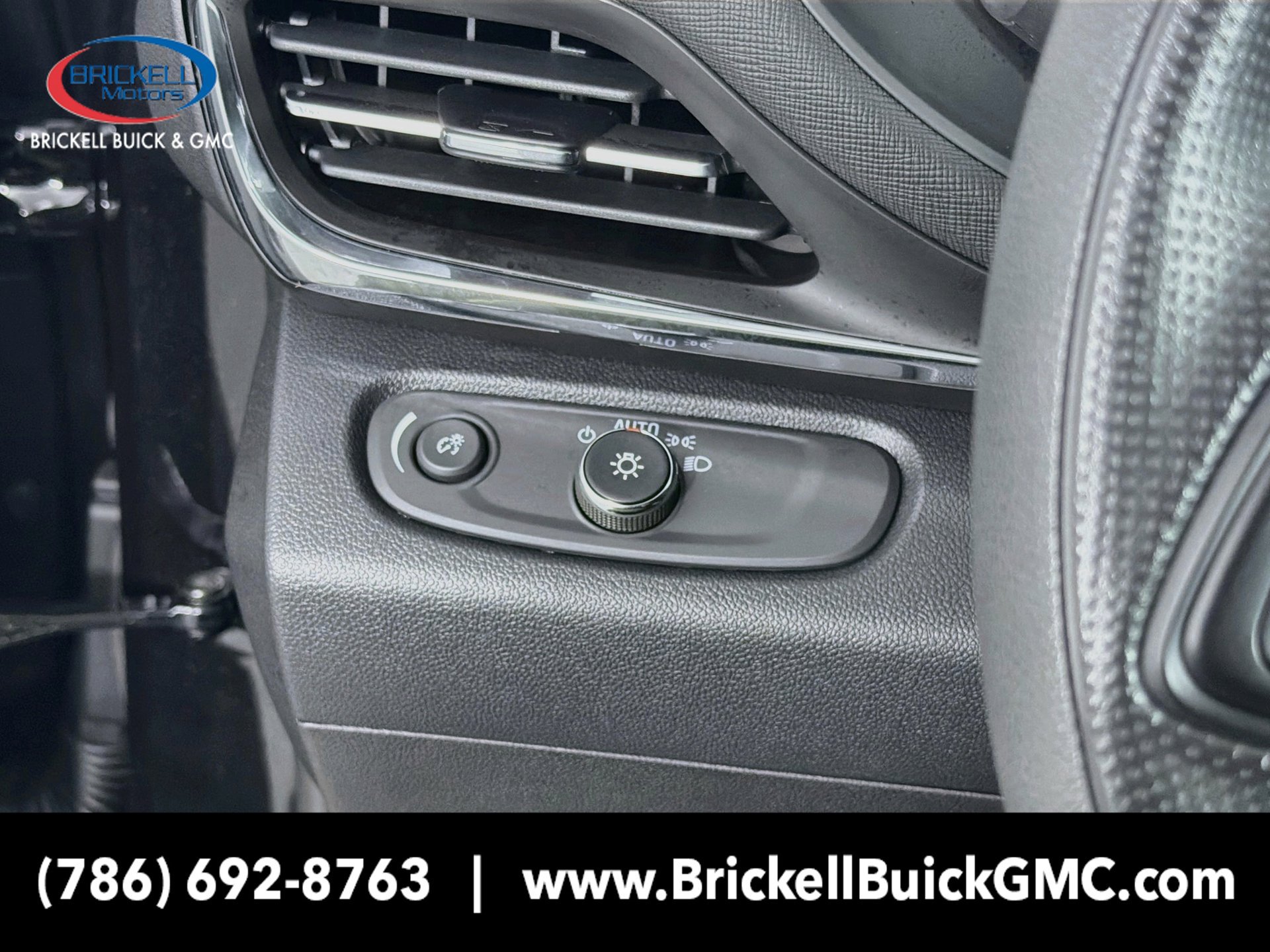 Used 2026 Buick Envista Preferred FWD image 31