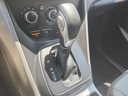 Used 2016 Ford Escape SE FWD image 9