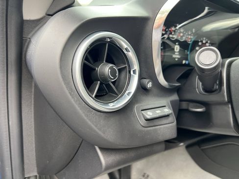 Used 2016 Chevrolet Camaro LT RWD image 21