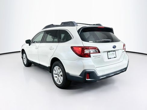 Used 2018 Subaru Outback 2.5i AWD/4WD image 5
