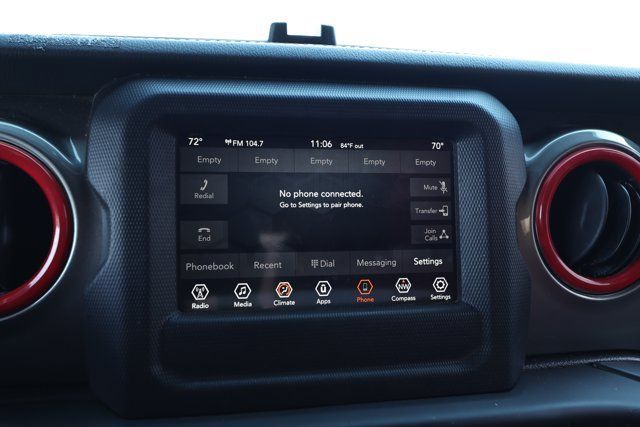 Used 2019 Jeep Wrangler Unlimited Sahara AWD/4WD image 8