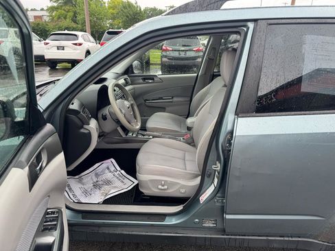 Used 2012 Subaru Forester 2.5X Premium AWD/4WD image 12