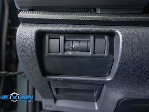 Used 2025 Subaru Crosstrek 2.5i Premium AWD/4WD image 13