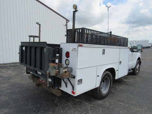 Used 2014 Ford F350 XL w/ Power Equipment Group RWD image 3