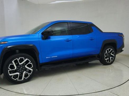 Used 2025 Chevrolet Silverado EV RST image 68