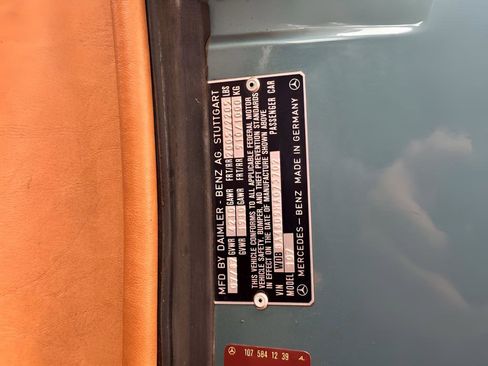 Used 1987 Mercedes-Benz 560 SL image 29
