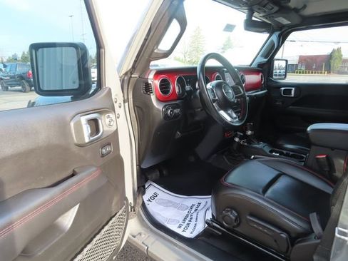 Used 2021 Jeep Wrangler Unlimited Rubicon w/ Xtreme Recon 35" Tire Package image 18