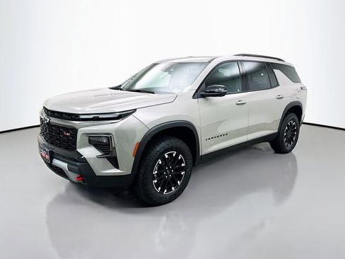 New 2026 Chevrolet Traverse Z71 w/ Driver Confidence Package image 3