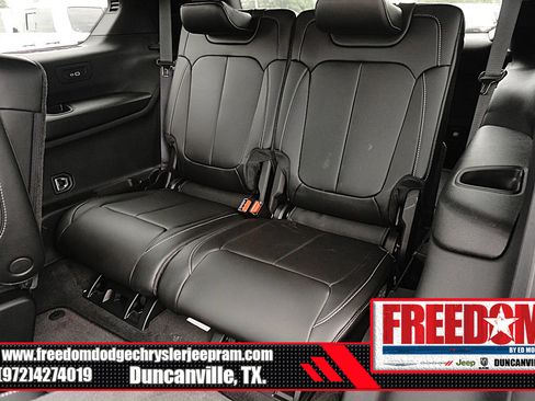 New 2026 Jeep Grand Cherokee L Limited w/ Limited Altitude Package AWD/4WD image 15