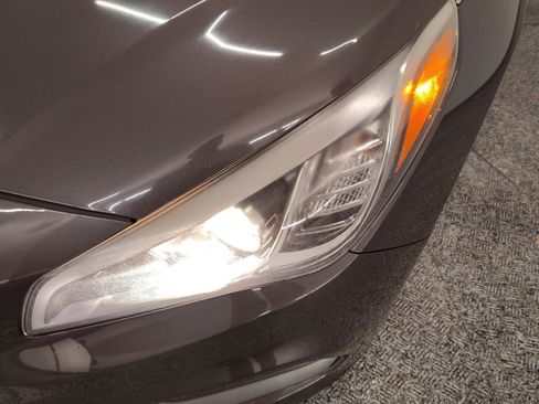 Used 2016 Hyundai Sonata Sport w/ Option Group 03 image 11