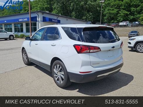 Used 2024 Chevrolet Equinox LT AWD/4WD image 3
