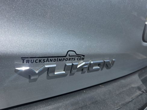Used 2017 GMC Yukon SLT RWD image 7