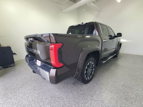 Used 2022 Toyota Tundra Limited AWD/4WD image 4