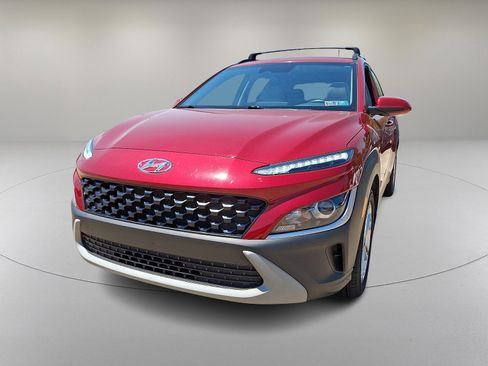 Certified 2022 Hyundai Kona SEL w/ Convenience Package AWD/4WD image 4