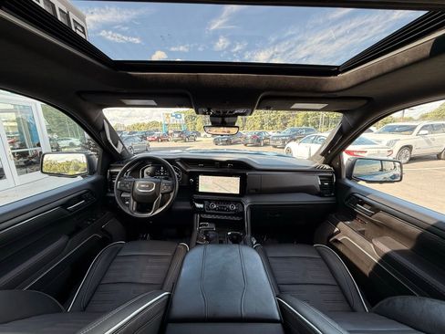 Used 2023 GMC Sierra 1500 AT4X image 36