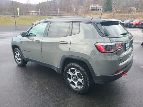 Used 2022 Jeep Compass Trailhawk w/ Trailhawk Convenience Group image 3