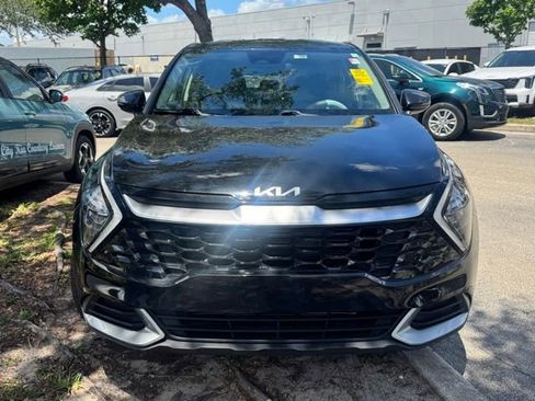 Certified 2023 Kia Sportage EX FWD image 8