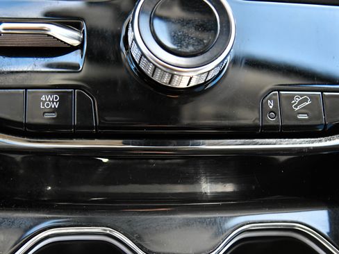 Used 2022 Jeep Grand Cherokee Limited 4xe w/ MOPAR Finishing Package AWD/4WD image 33