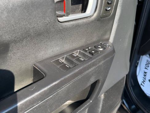 Used 2012 Honda Pilot Touring image 17