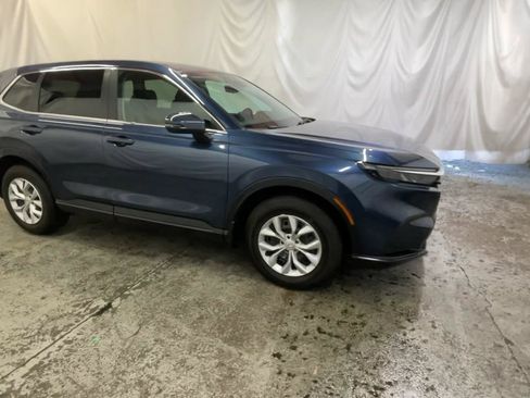 Used 2025 Honda CR-V LX image 3