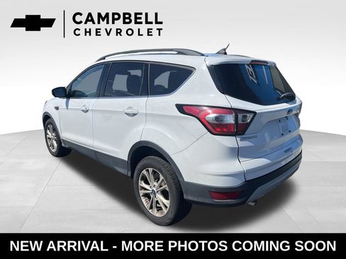 Used 2018 Ford Escape SE w/ SE Sync 3 Package FWD image 3