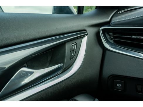 Used 2024 Buick Enclave Essence w/ Sport Touring Edition FWD image 30