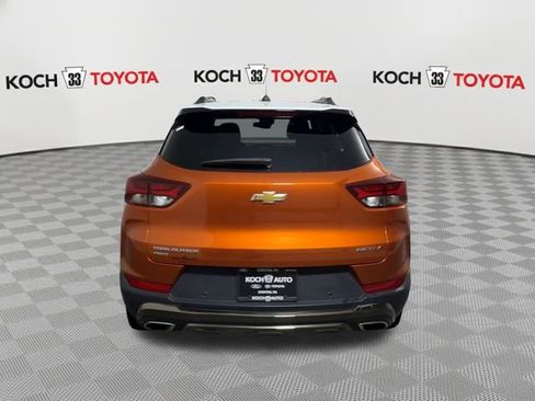 Used 2022 Chevrolet TrailBlazer ACTIV w/ Sun and Liftgate Package image 8