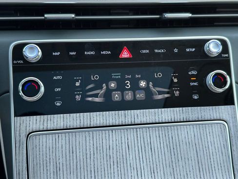 New 2026 Genesis GV80 2.5T Prestige image 29