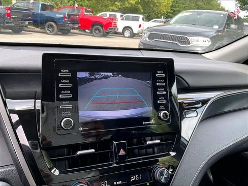 Used 2024 Toyota Camry SE FWD image 15