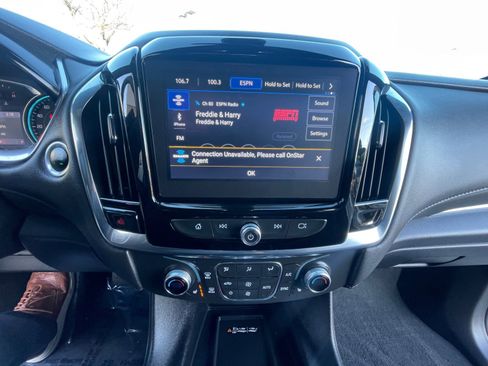 Used 2023 Chevrolet Traverse LT image 21