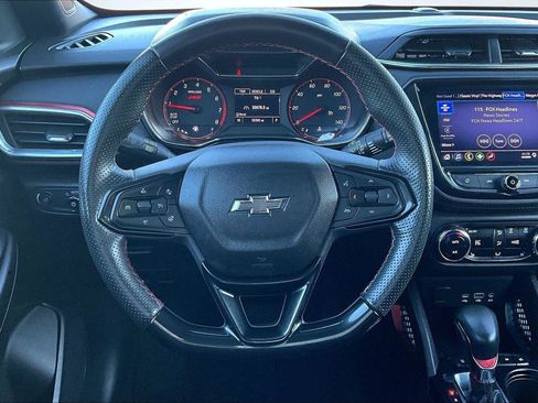 Used 2023 Chevrolet TrailBlazer RS w/ Convenience Package image 5
