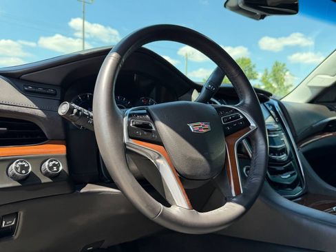 Used 2019 Cadillac Escalade ESV Premium Luxury AWD/4WD image 60