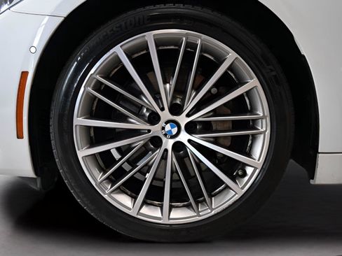 Used 2017 BMW 540i xDrive AWD/4WD image 33