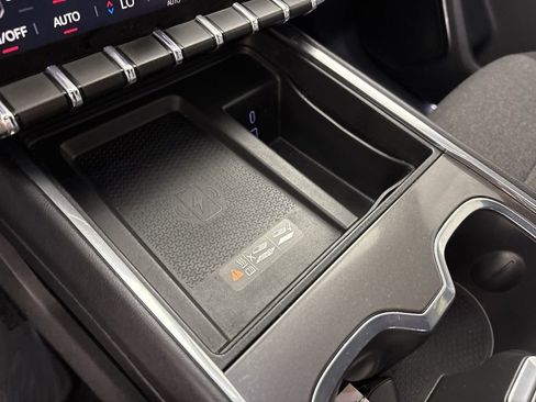 Used 2025 GMC Acadia Elevation FWD image 39